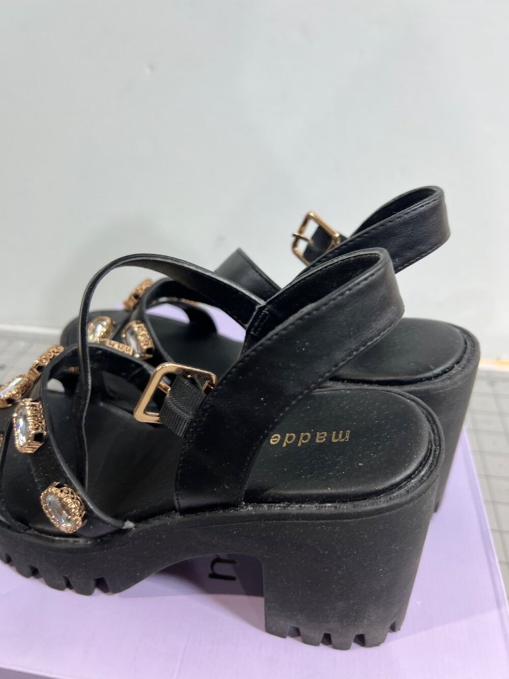 Madden Girl Stunning Women's Black Sandal 7.5 M - Picture 5 of 7